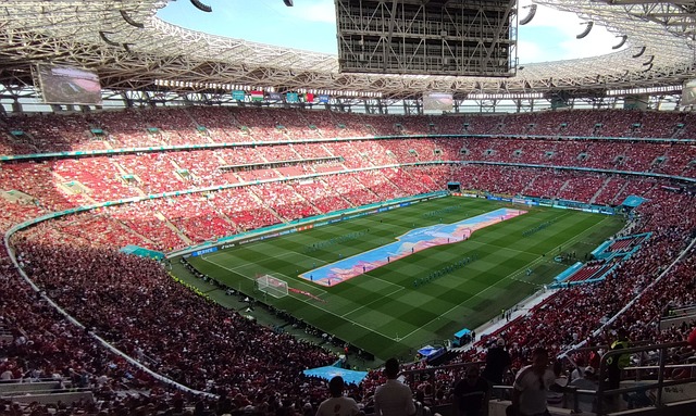 攻防一体！切特半场三分3中3轰13分5板3盖帽