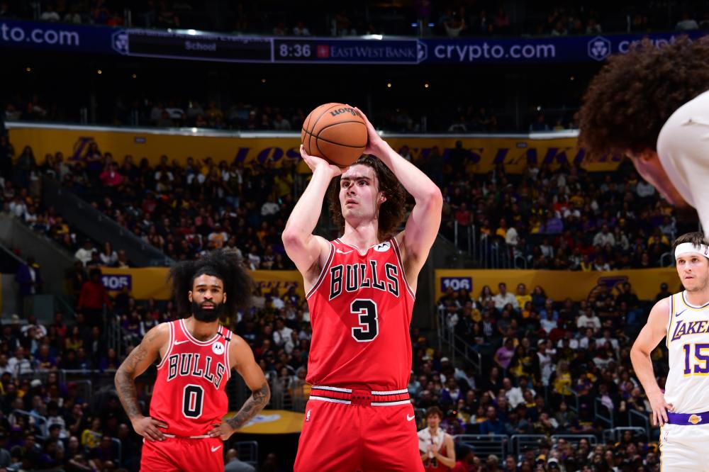 15场11球！19岁亿元小妖搅动冬窗，利物浦抢得赢吗？